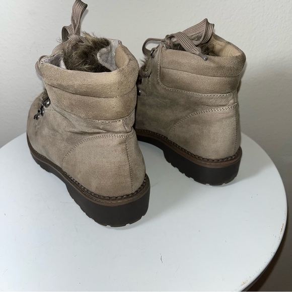 Esprit Women's Cassia Fashion faux fur Boot size 10 beige great condition no box - Picture 3 of 11
